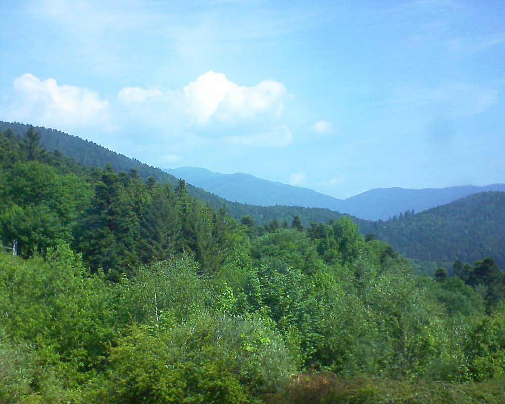 Le petit ballon vu depuis le Domaine Langmatt à Murbach le 18.05.2018 à 11:15 Le petit ballon (Alsace, Vosges) le 18.05.2018 à 11:15