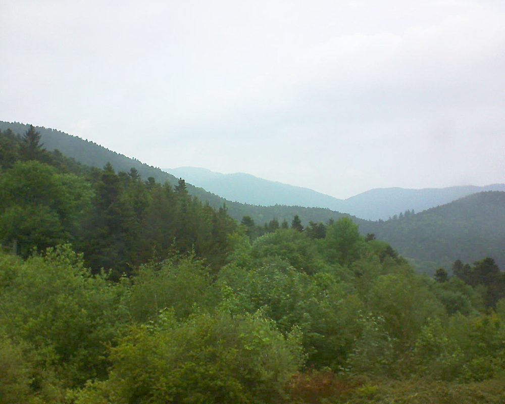 Le petit ballon vu depuis le Domaine Langmatt à Murbach le 18.05.2018 à 14:45 Le petit ballon (Alsace, Vosges) le 18.05.2018 à 14:45