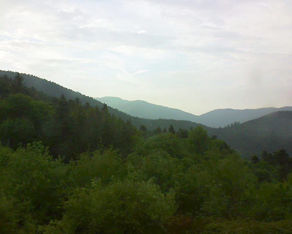 Le petit ballon vu depuis le Domaine Langmatt à Murbach le 18.05.2018 à 20:00 Le petit ballon (Alsace, Vosges) le 18.05.2018 à 20:00