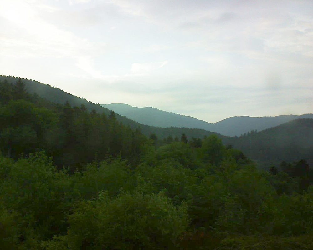Le petit ballon vu depuis le Domaine Langmatt à Murbach le 18.05.2018 à 20:30 Le petit ballon (Alsace, Vosges) le 18.05.2018 à 20:30