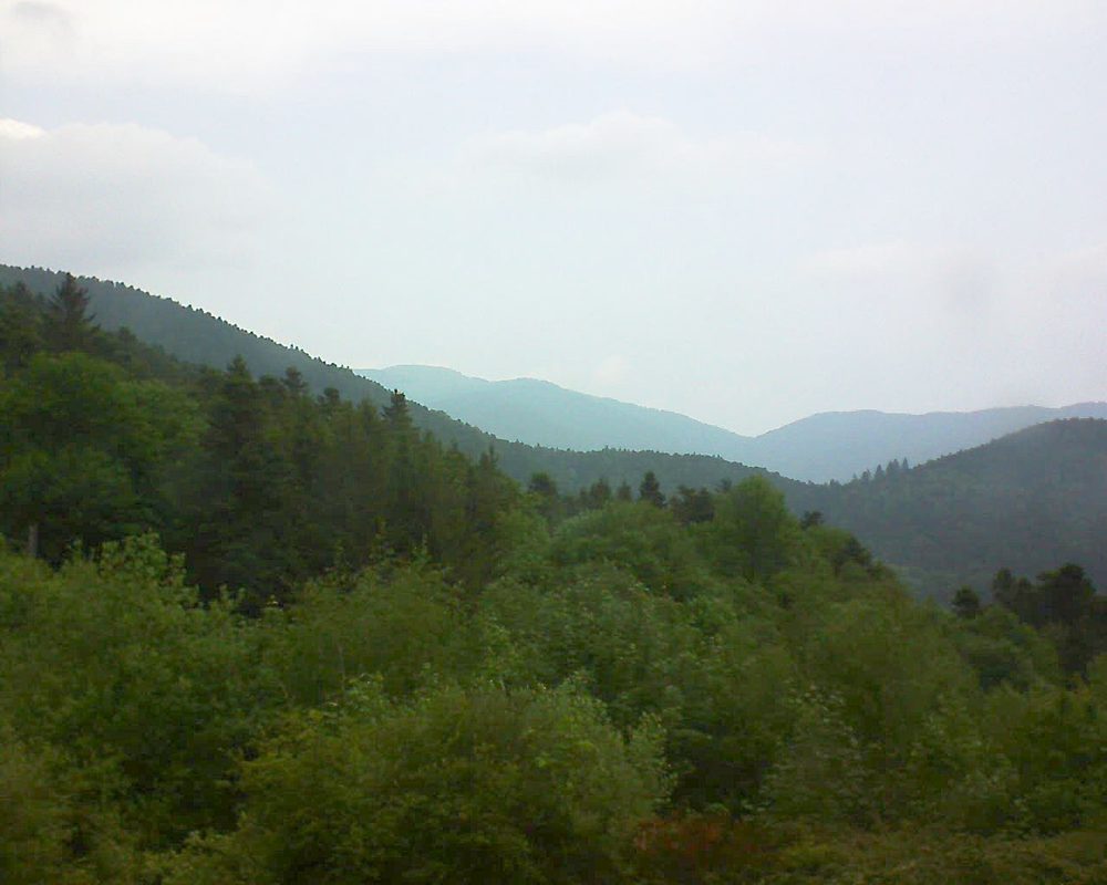 Le petit ballon vu depuis le Domaine Langmatt à Murbach le 19.05.2018 à 15:00 Le petit ballon (Alsace, Vosges) le 19.05.2018 à 15:00
