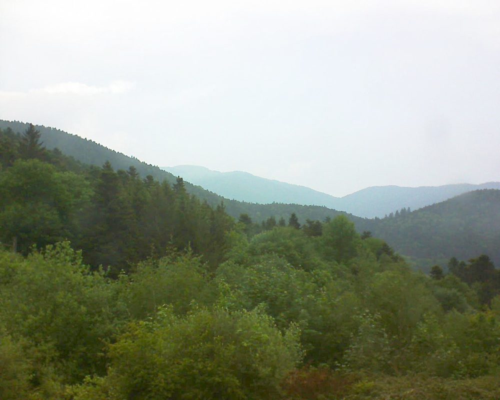 Le petit ballon vu depuis le Domaine Langmatt à Murbach le 19.05.2018 à 16:00 Le petit ballon (Alsace, Vosges) le 19.05.2018 à 16:00