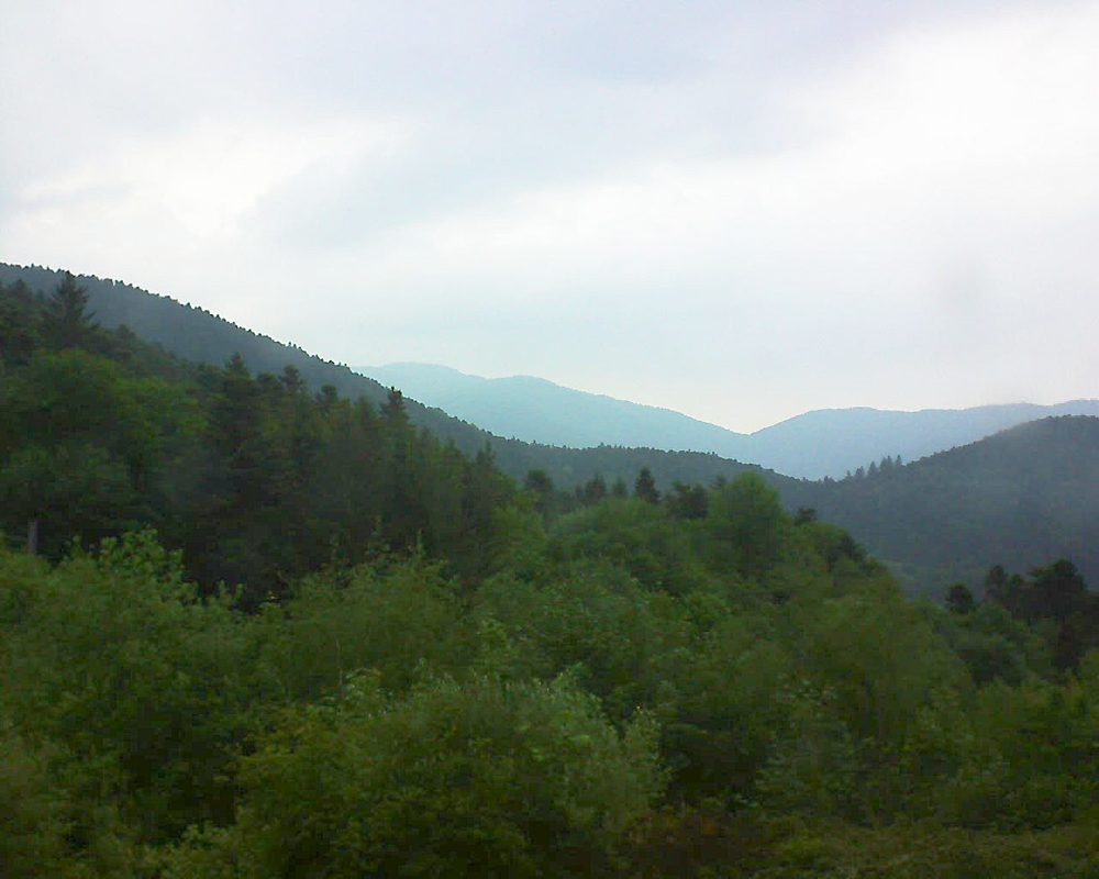Le petit ballon vu depuis le Domaine Langmatt à Murbach le 19.05.2018 à 19:45 Le petit ballon (Alsace, Vosges) le 19.05.2018 à 19:45