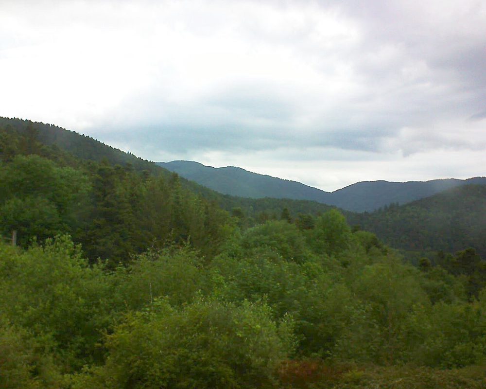 Le petit ballon vu depuis le Domaine Langmatt à Murbach le 20.05.2018 à 09:30 Le petit ballon (Alsace, Vosges) le 20.05.2018 à 09:30
