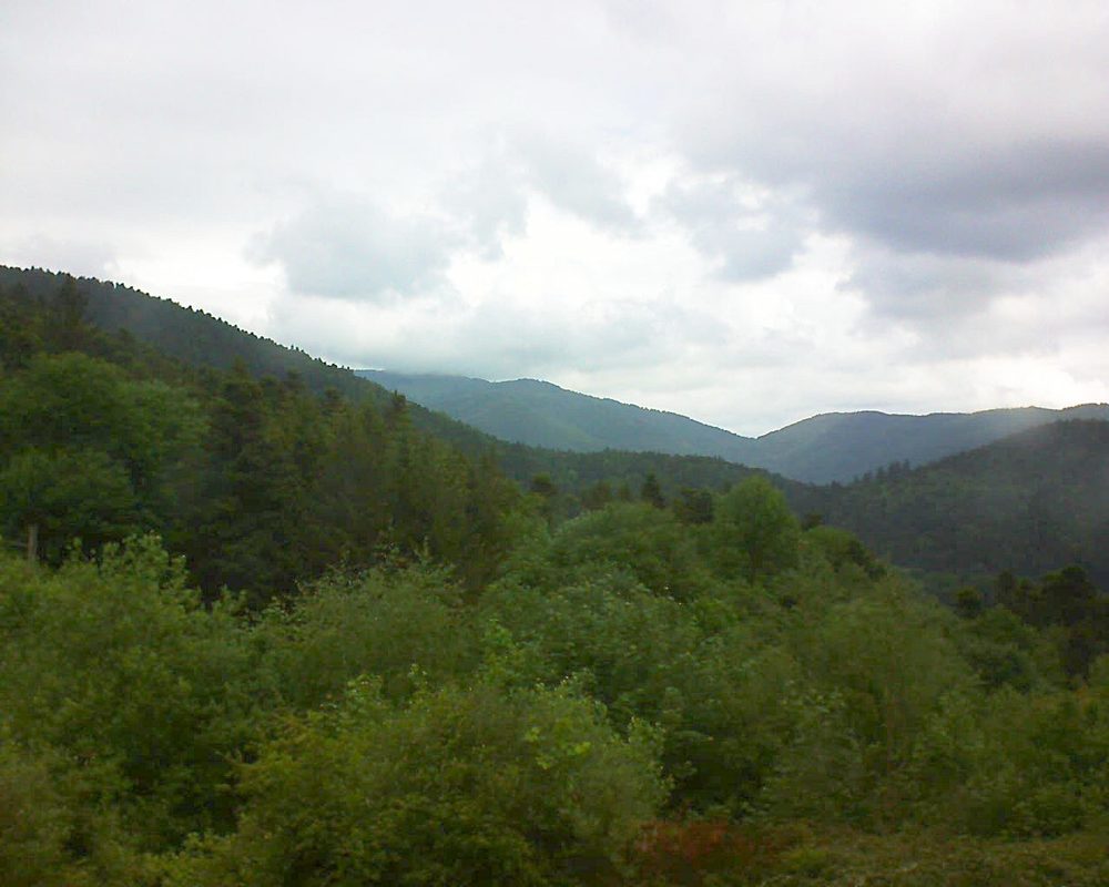 Le petit ballon vu depuis le Domaine Langmatt à Murbach le 20.05.2018 à 12:00 Le petit ballon (Alsace, Vosges) le 20.05.2018 à 12:00
