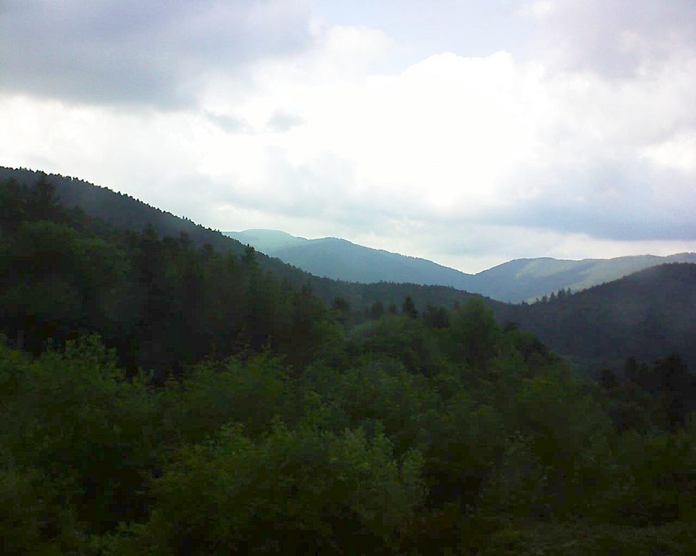 Le petit ballon vu depuis le Domaine Langmatt à Murbach le 20.05.2018 à 17:30 Le petit ballon (Alsace, Vosges) le 20.05.2018 à 17:30