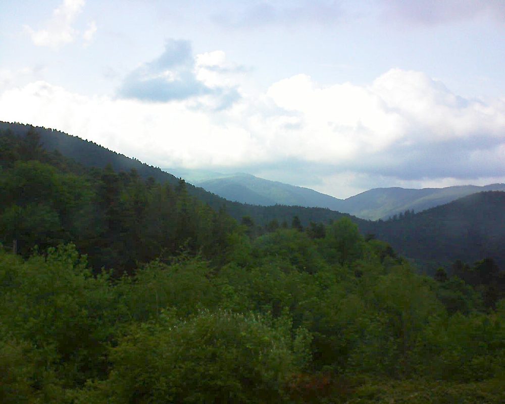 Le petit ballon vu depuis le Domaine Langmatt à Murbach le 20.05.2018 à 18:15 Le petit ballon (Alsace, Vosges) le 20.05.2018 à 18:15