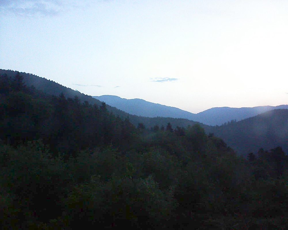 Le petit ballon vu depuis le Domaine Langmatt à Murbach le 21.05.2018 à 05:30 Le petit ballon (Alsace, Vosges) le 21.05.2018 à 05:30