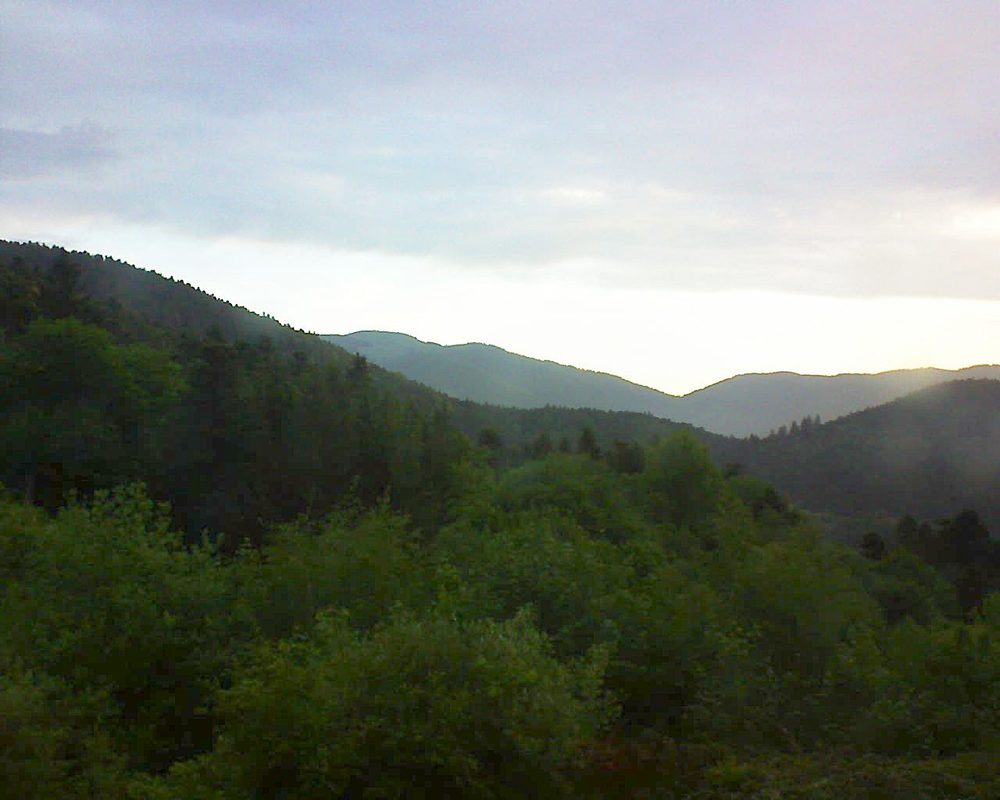 Le petit ballon vu depuis le Domaine Langmatt à Murbach le 21.05.2018 à 06:15 Le petit ballon (Alsace, Vosges) le 21.05.2018 à 06:15