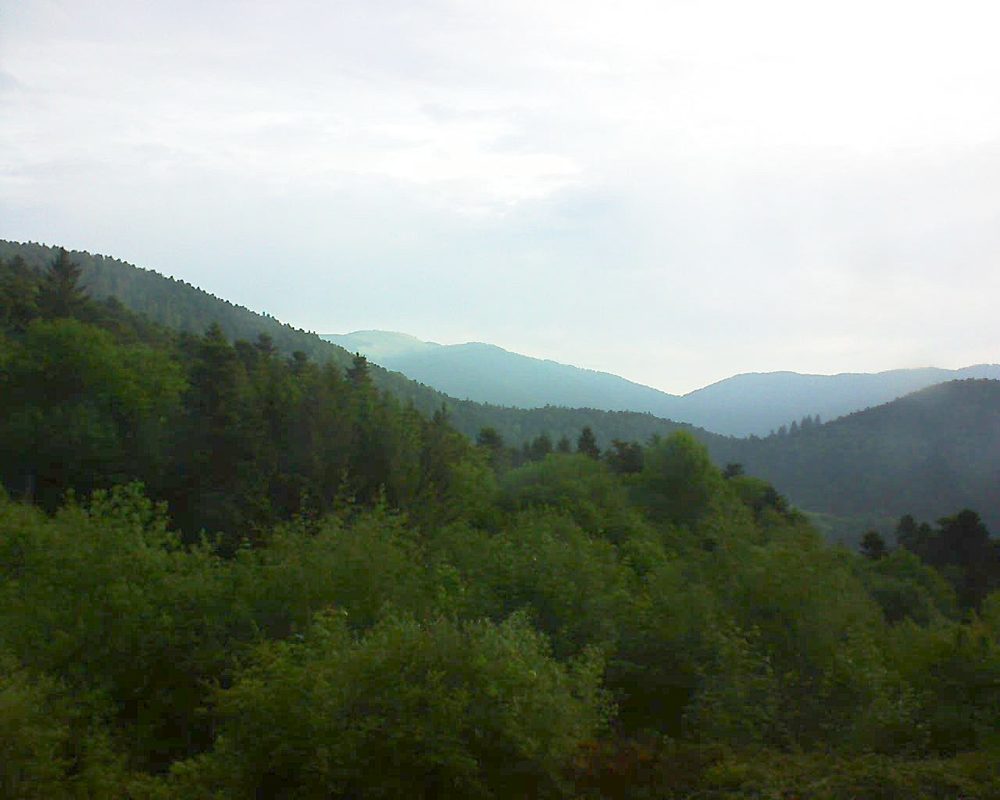 Le petit ballon vu depuis le Domaine Langmatt à Murbach le 21.05.2018 à 07:15 Le petit ballon (Alsace, Vosges) le 21.05.2018 à 07:15