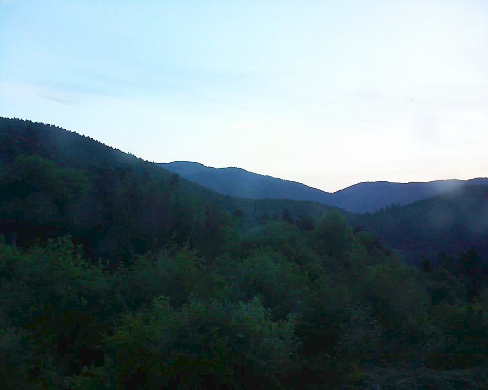 Le petit ballon vu depuis le Domaine Langmatt à Murbach le 22.05.2018 à 05:45 Le petit ballon (Alsace, Vosges) le 22.05.2018 à 05:45