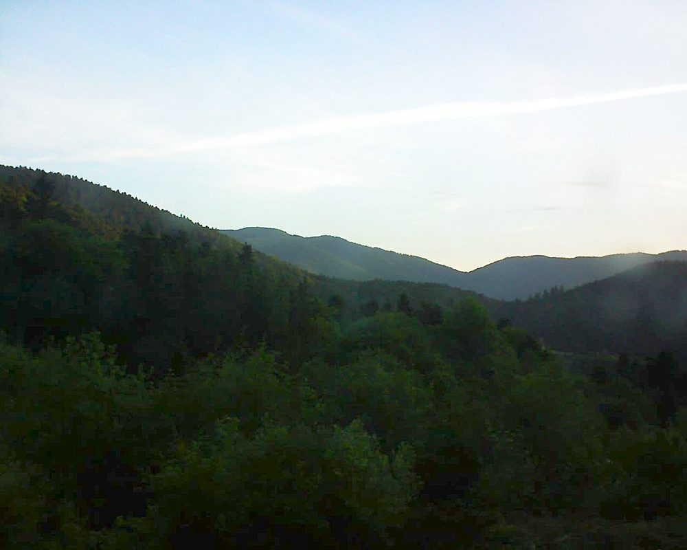 Le petit ballon vu depuis le Domaine Langmatt à Murbach le 22.05.2018 à 06:15 Le petit ballon (Alsace, Vosges) le 22.05.2018 à 06:15