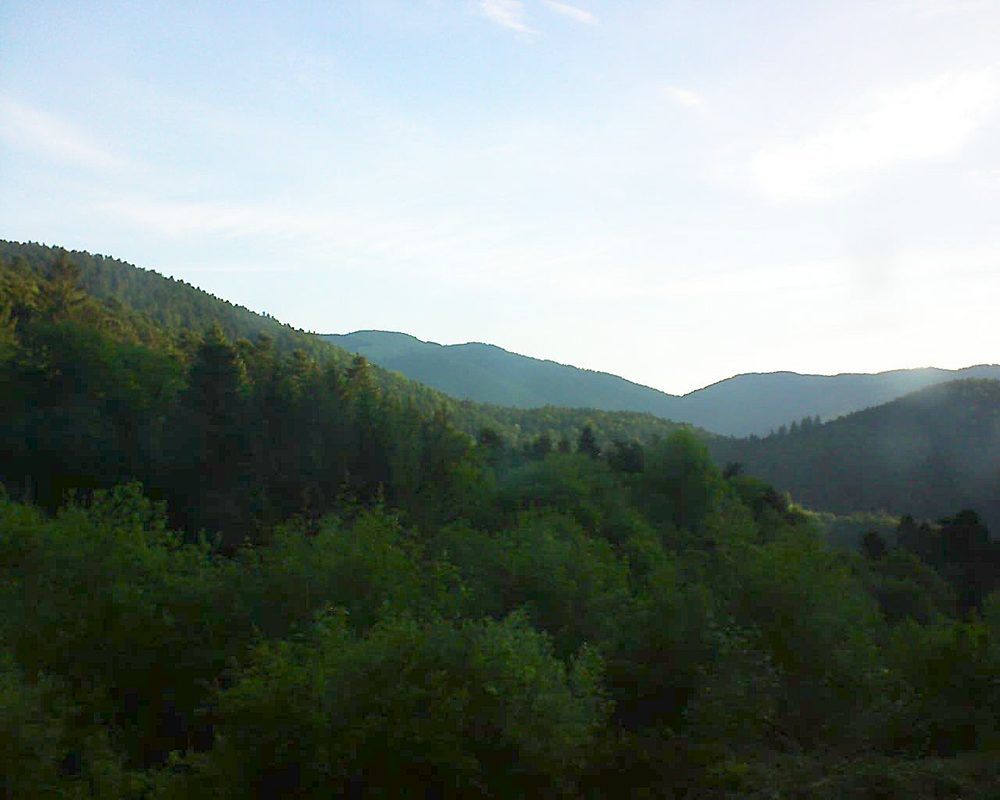 Le petit ballon vu depuis le Domaine Langmatt à Murbach le 22.05.2018 à 07:00 Le petit ballon (Alsace, Vosges) le 22.05.2018 à 07:00