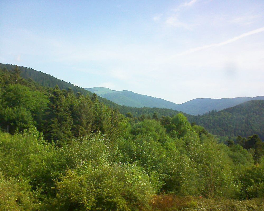 Le petit ballon vu depuis le Domaine Langmatt à Murbach le 22.05.2018 à 09:30 Le petit ballon (Alsace, Vosges) le 22.05.2018 à 09:30