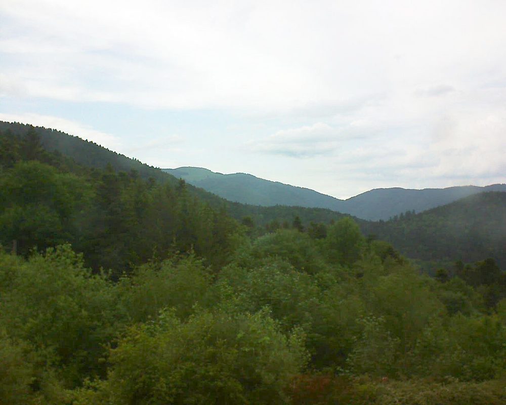 Le petit ballon vu depuis le Domaine Langmatt à Murbach le 22.05.2018 à 17:45 Le petit ballon (Alsace, Vosges) le 22.05.2018 à 17:45