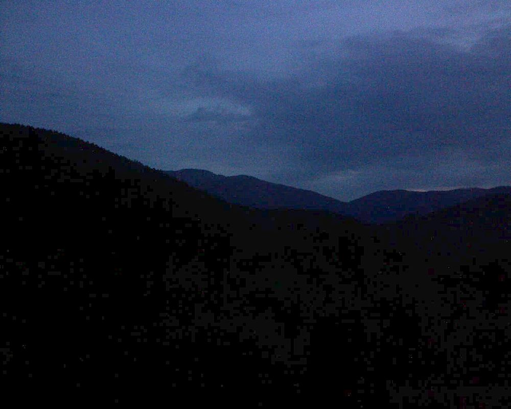 Le petit ballon vu depuis le Domaine Langmatt à Murbach le 23.05.2018 à 05:15 Le petit ballon (Alsace, Vosges) le 23.05.2018 à 05:15