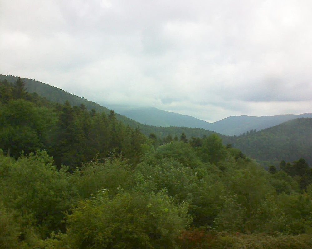 Le petit ballon vu depuis le Domaine Langmatt à Murbach le 23.05.2018 à 10:15 Le petit ballon (Alsace, Vosges) le 23.05.2018 à 10:15