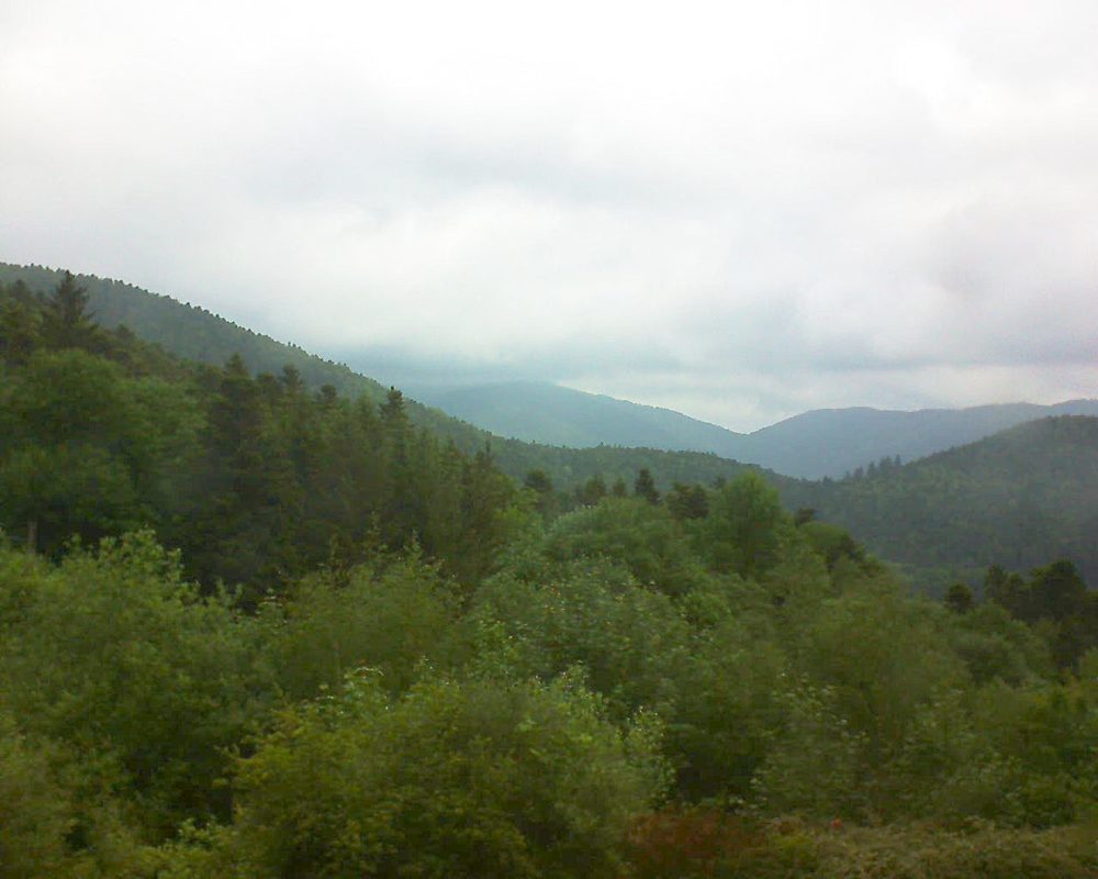 Le petit ballon vu depuis le Domaine Langmatt à Murbach le 23.05.2018 à 10:30 Le petit ballon (Alsace, Vosges) le 23.05.2018 à 10:30