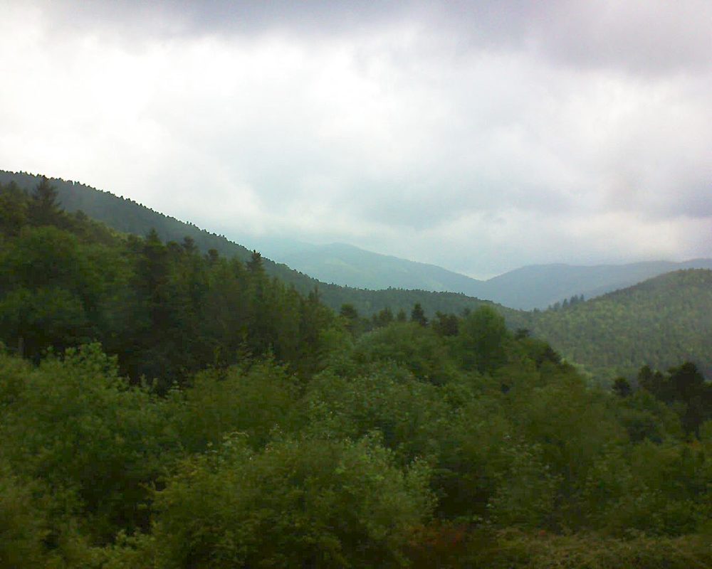 Le petit ballon vu depuis le Domaine Langmatt à Murbach le 23.05.2018 à 11:30 Le petit ballon (Alsace, Vosges) le 23.05.2018 à 11:30