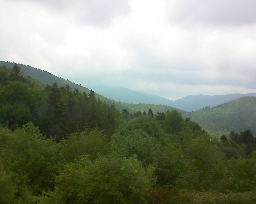 Le petit ballon vu depuis le Domaine Langmatt à Murbach le 23.05.2018 à 12:15 Le petit ballon (Alsace, Vosges) le 23.05.2018 à 12:15