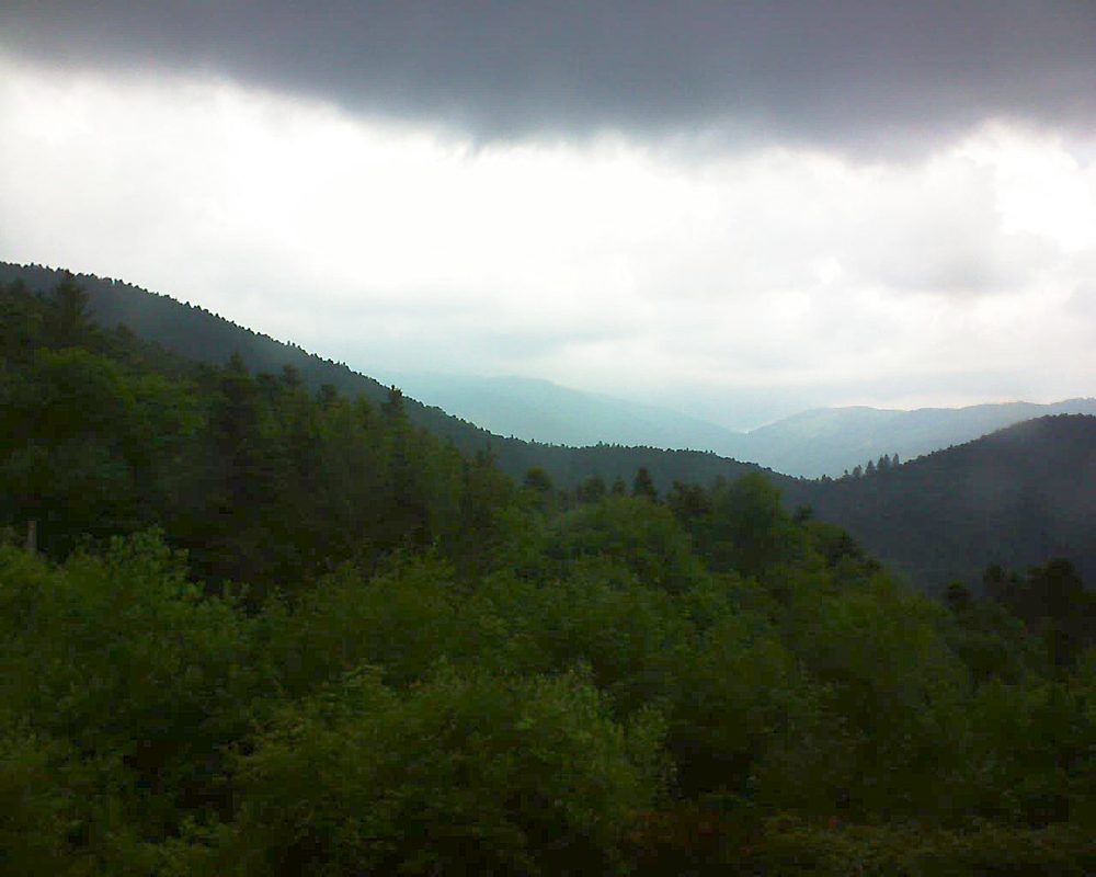 Le petit ballon vu depuis le Domaine Langmatt à Murbach le 23.05.2018 à 13:00 Le petit ballon (Alsace, Vosges) le 23.05.2018 à 13:00