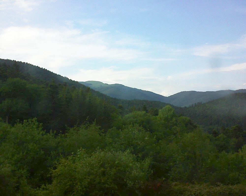 Le petit ballon vu depuis le Domaine Langmatt à Murbach le 23.05.2018 à 18:45 Le petit ballon (Alsace, Vosges) le 23.05.2018 à 18:45