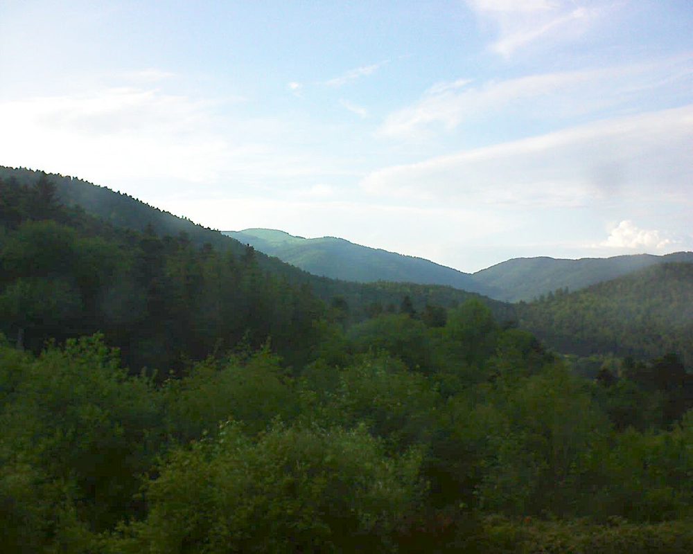 Le petit ballon vu depuis le Domaine Langmatt à Murbach le 23.05.2018 à 19:15 Le petit ballon (Alsace, Vosges) le 23.05.2018 à 19:15
