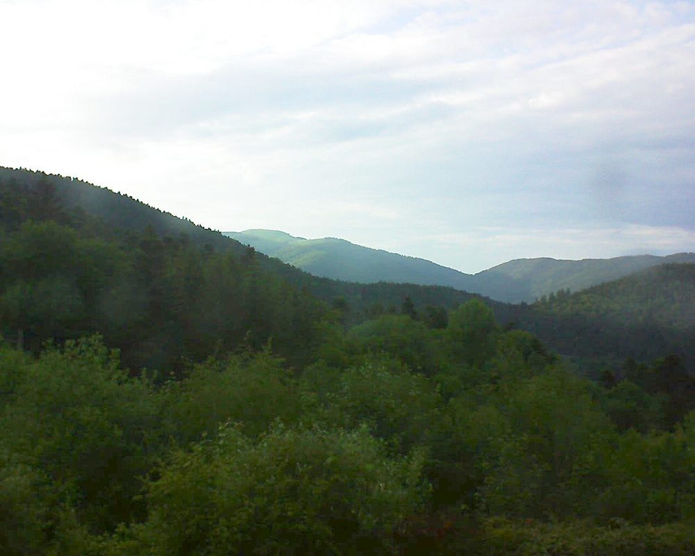 Le petit ballon vu depuis le Domaine Langmatt à Murbach le 23.05.2018 à 19:45 Le petit ballon (Alsace, Vosges) le 23.05.2018 à 19:45
