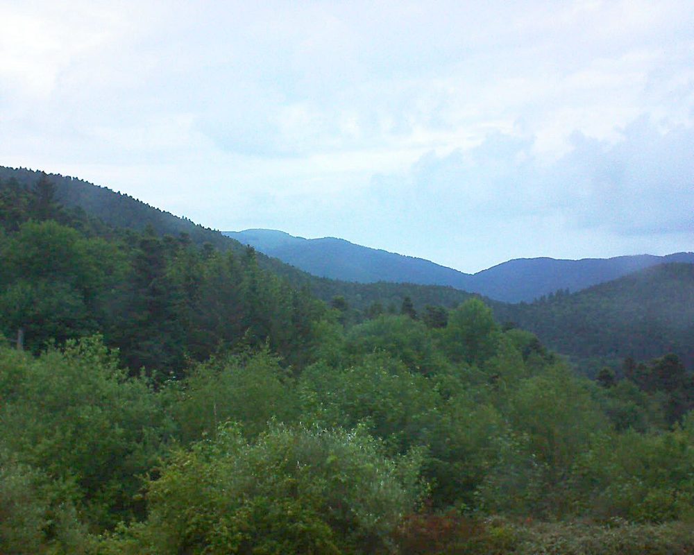 Le petit ballon vu depuis le Domaine Langmatt à Murbach le 23.05.2018 à 21:00 Le petit ballon (Alsace, Vosges) le 23.05.2018 à 21:00