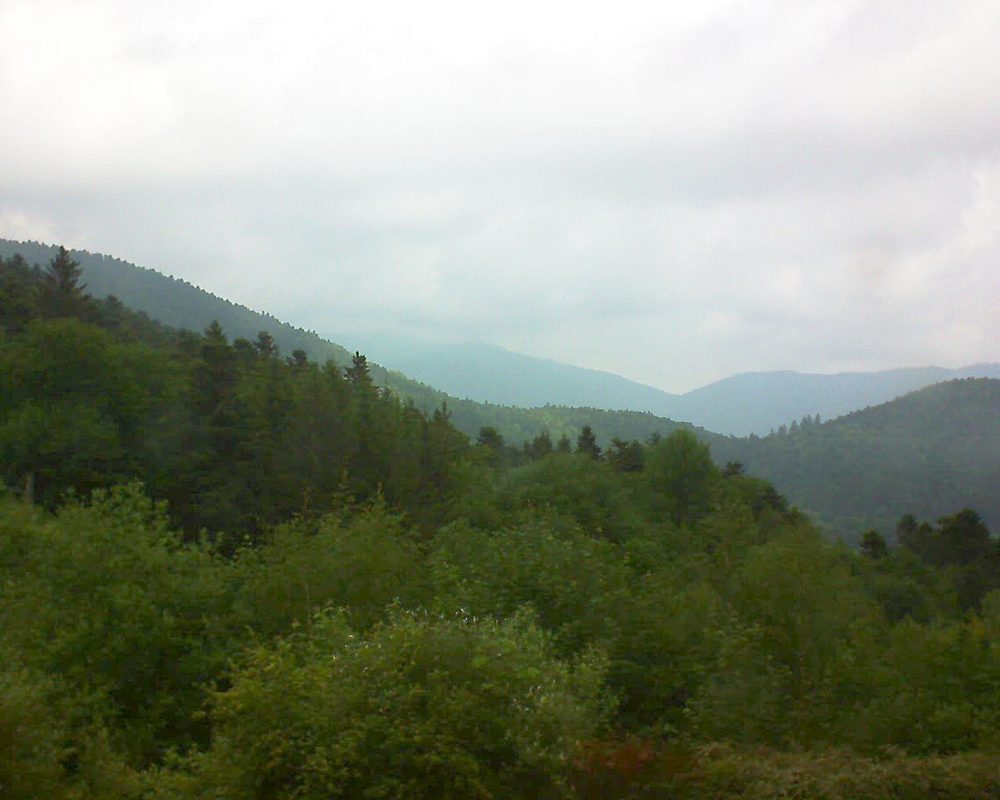Le petit ballon vu depuis le Domaine Langmatt à Murbach le 24.05.2018 à 12:30 Le petit ballon (Alsace, Vosges) le 24.05.2018 à 12:30