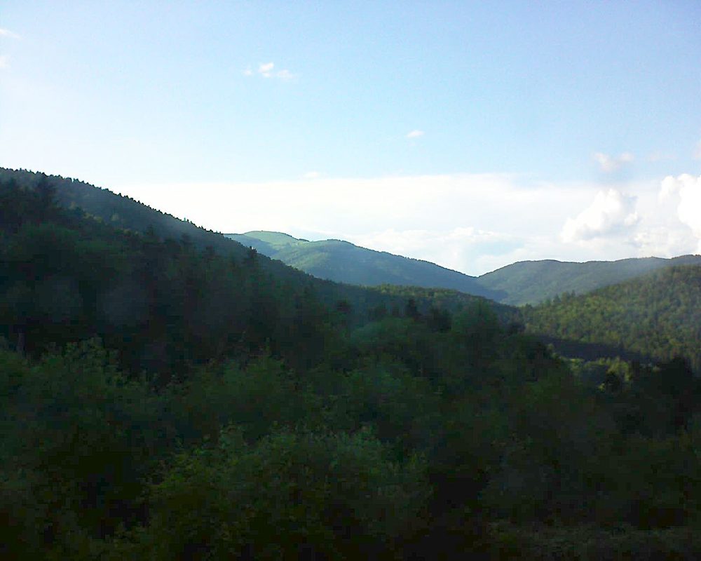 Le petit ballon vu depuis le Domaine Langmatt à Murbach le 24.05.2018 à 19:15 Le petit ballon (Alsace, Vosges) le 24.05.2018 à 19:15