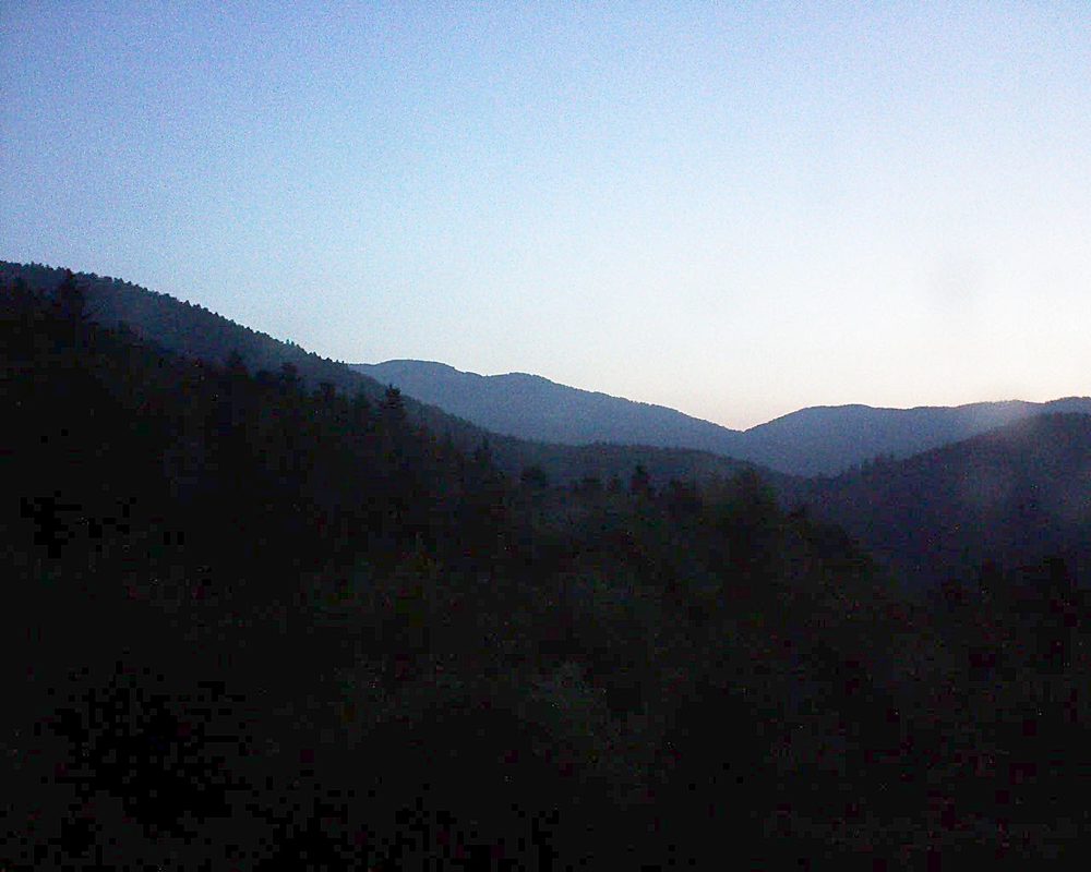 Le petit ballon vu depuis le Domaine Langmatt à Murbach le 25.05.2018 à 05:15 Le petit ballon (Alsace, Vosges) le 25.05.2018 à 05:15