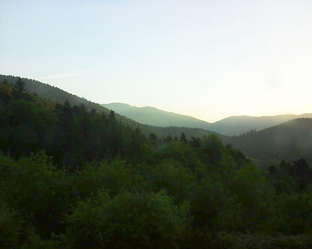 Le petit ballon vu depuis le Domaine Langmatt à Murbach le 25.05.2018 à 06:15 Le petit ballon (Alsace, Vosges) le 25.05.2018 à 06:15
