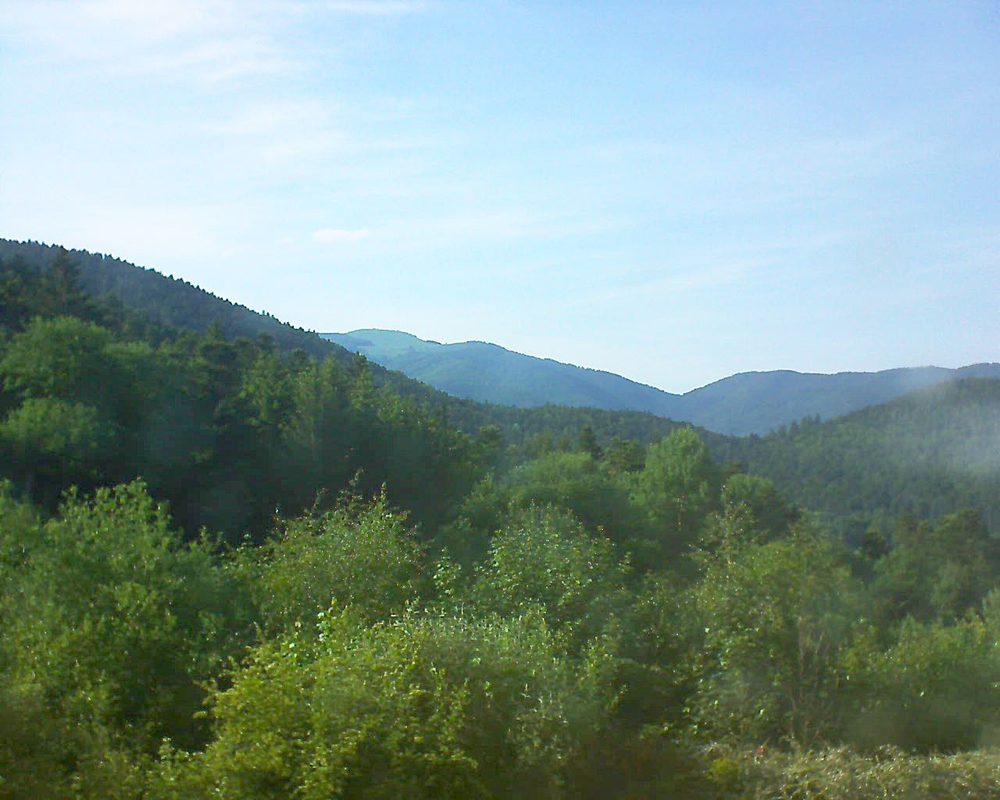Le petit ballon vu depuis le Domaine Langmatt à Murbach le 25.05.2018 à 18:15 Le petit ballon (Alsace, Vosges) le 25.05.2018 à 18:15