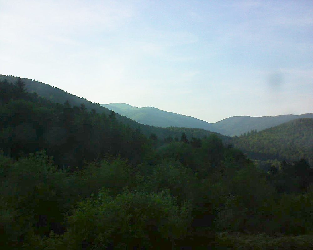 Le petit ballon vu depuis le Domaine Langmatt à Murbach le 25.05.2018 à 19:15 Le petit ballon (Alsace, Vosges) le 25.05.2018 à 19:15