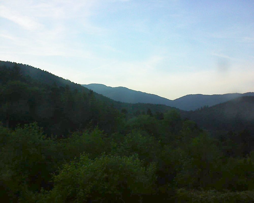 Le petit ballon vu depuis le Domaine Langmatt à Murbach le 25.05.2018 à 20:15 Le petit ballon (Alsace, Vosges) le 25.05.2018 à 20:15