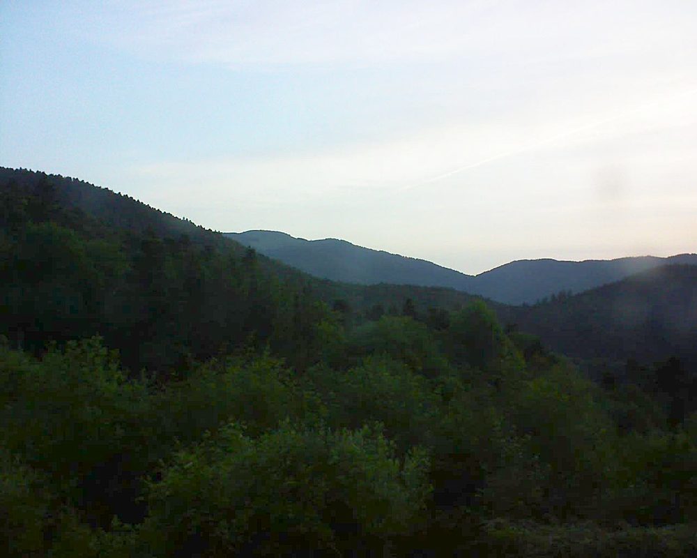 Le petit ballon vu depuis le Domaine Langmatt à Murbach le 26.05.2018 à 06:00 Le petit ballon (Alsace, Vosges) le 26.05.2018 à 06:00
