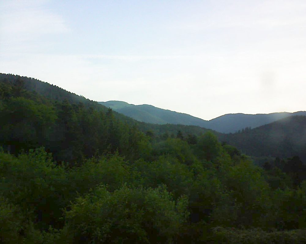 Le petit ballon vu depuis le Domaine Langmatt à Murbach le 26.05.2018 à 07:00 Le petit ballon (Alsace, Vosges) le 26.05.2018 à 07:00