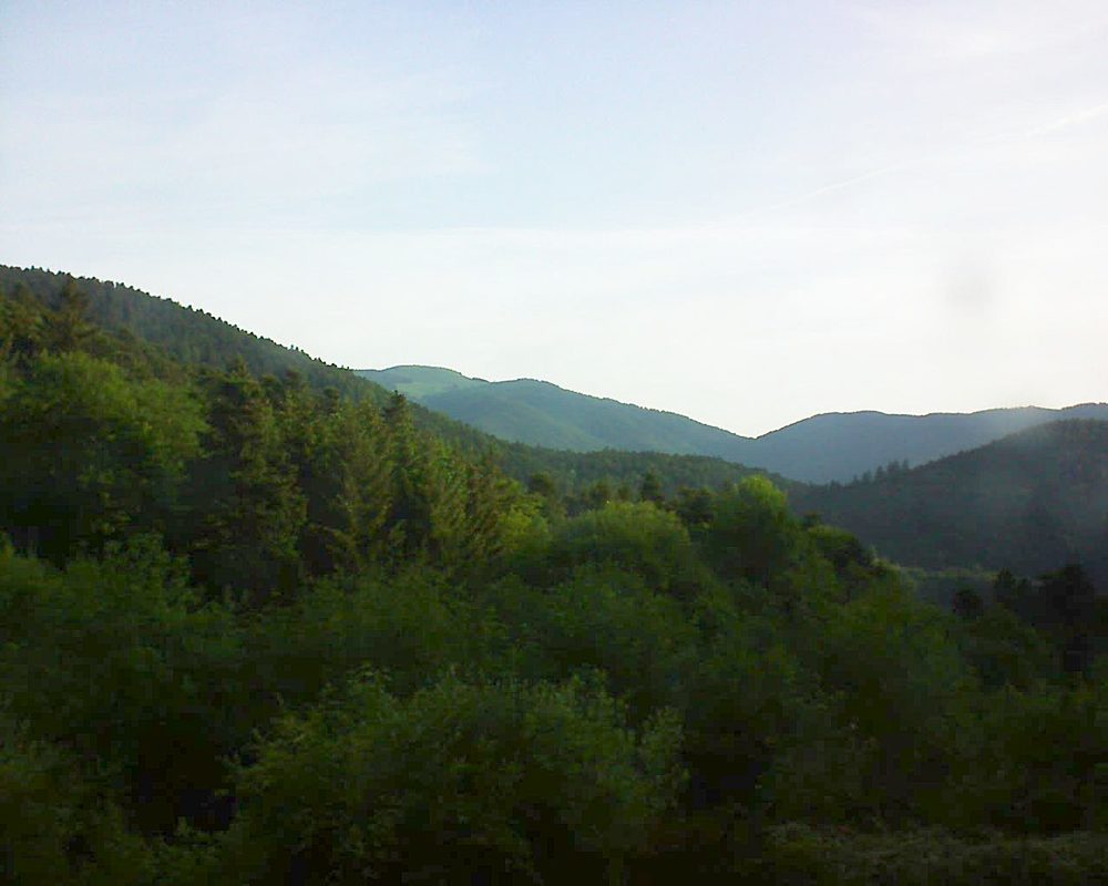 Le petit ballon vu depuis le Domaine Langmatt à Murbach le 26.05.2018 à 07:15 Le petit ballon (Alsace, Vosges) le 26.05.2018 à 07:15