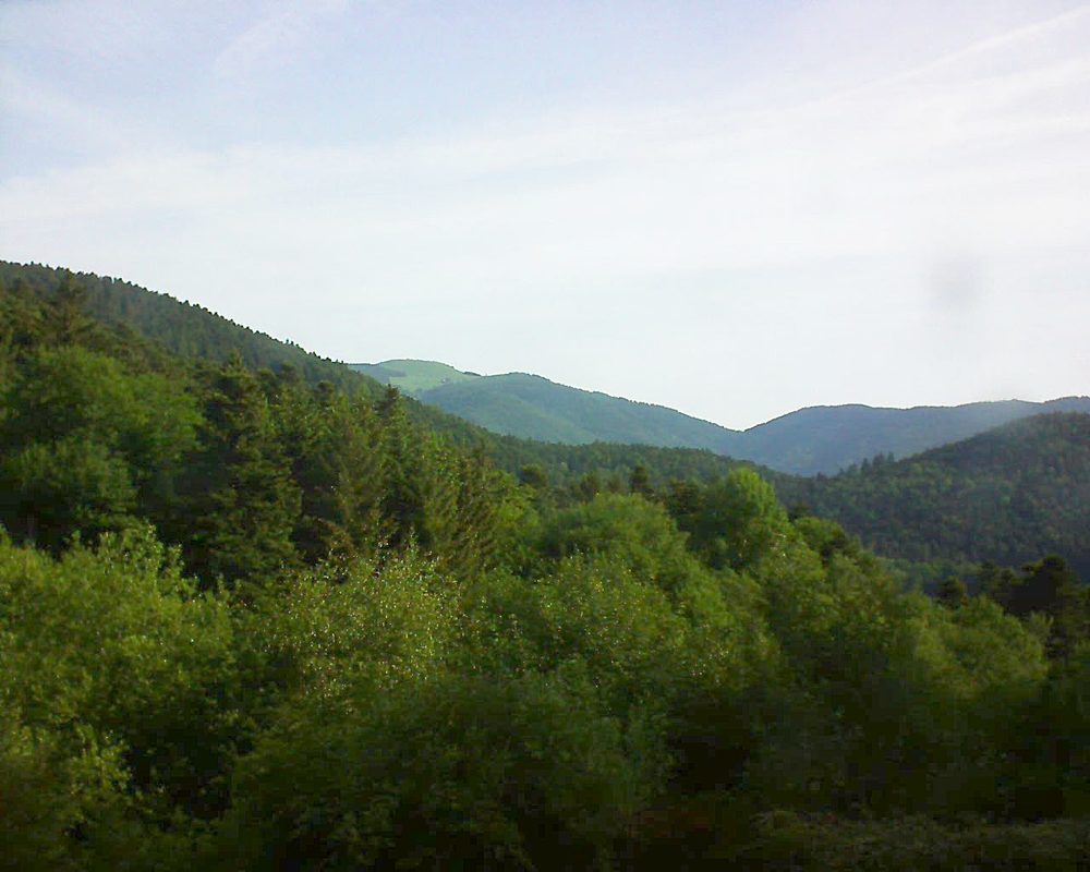 Le petit ballon vu depuis le Domaine Langmatt à Murbach le 26.05.2018 à 08:30 Le petit ballon (Alsace, Vosges) le 26.05.2018 à 08:30