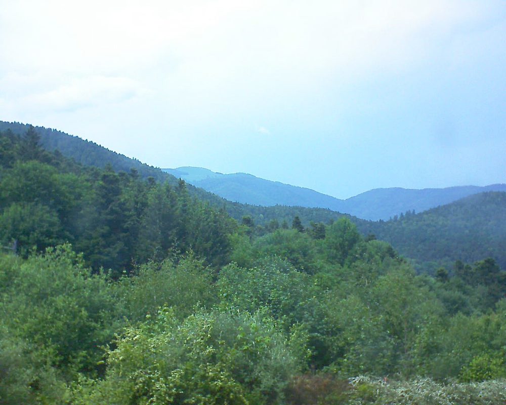 Le petit ballon vu depuis le Domaine Langmatt à Murbach le 26.05.2018 à 15:00 Le petit ballon (Alsace, Vosges) le 26.05.2018 à 15:00