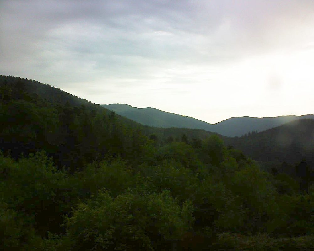 Le petit ballon vu depuis le Domaine Langmatt à Murbach le 27.05.2018 à 06:45 Le petit ballon (Alsace, Vosges) le 27.05.2018 à 06:45