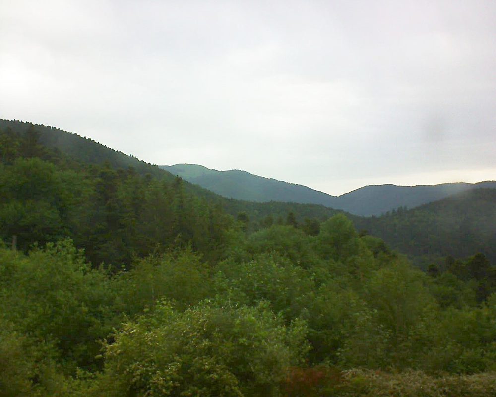 Le petit ballon vu depuis le Domaine Langmatt à Murbach le 27.05.2018 à 07:30 Le petit ballon (Alsace, Vosges) le 27.05.2018 à 07:30