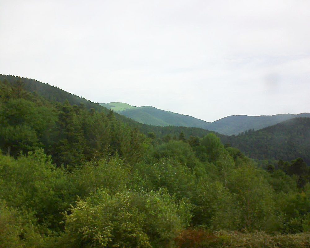 Le petit ballon vu depuis le Domaine Langmatt à Murbach le 27.05.2018 à 09:30 Le petit ballon (Alsace, Vosges) le 27.05.2018 à 09:30