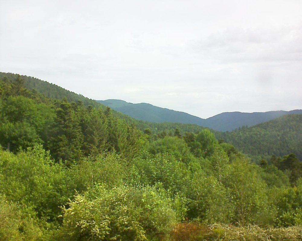 Le petit ballon vu depuis le Domaine Langmatt à Murbach le 27.05.2018 à 10:15 Le petit ballon (Alsace, Vosges) le 27.05.2018 à 10:15