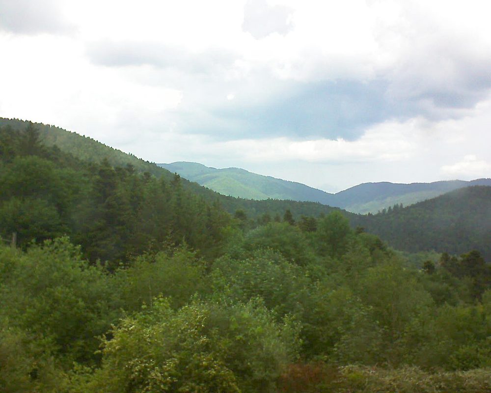 Le petit ballon vu depuis le Domaine Langmatt à Murbach le 27.05.2018 à 13:15 Le petit ballon (Alsace, Vosges) le 27.05.2018 à 13:15