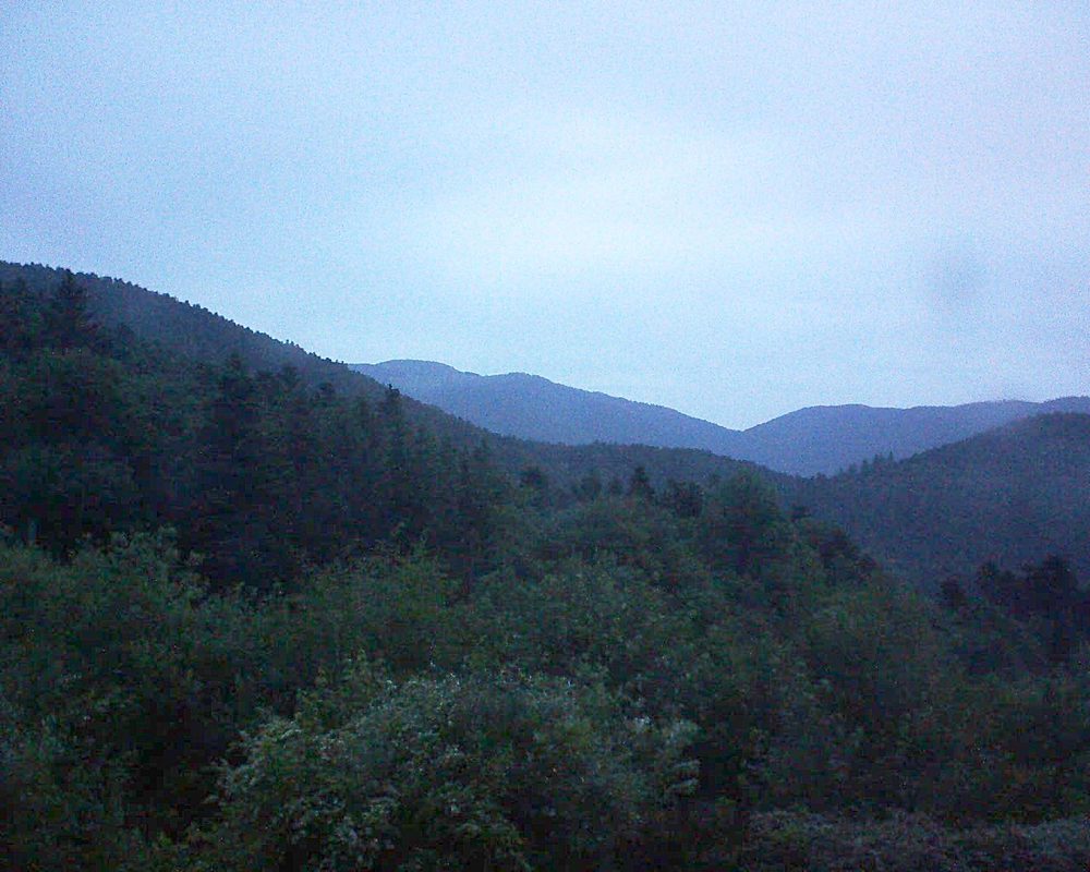 Le petit ballon vu depuis le Domaine Langmatt à Murbach le 28.05.2018 à 05:30 Le petit ballon (Alsace, Vosges) le 28.05.2018 à 05:30