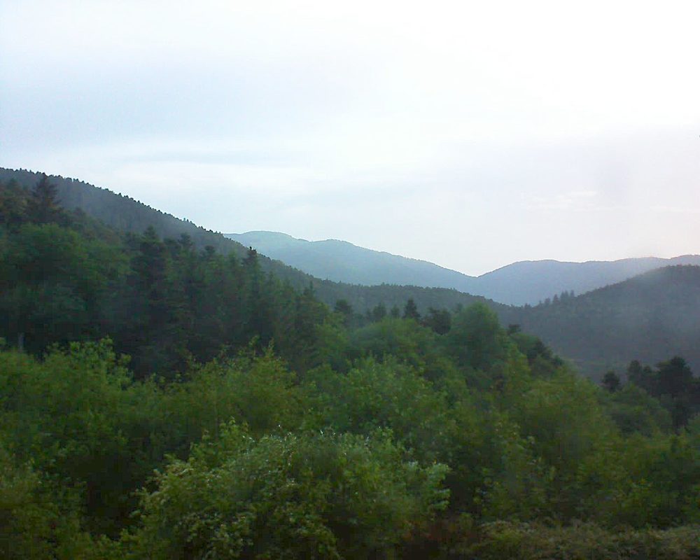 Le petit ballon vu depuis le Domaine Langmatt à Murbach le 28.05.2018 à 06:00 Le petit ballon (Alsace, Vosges) le 28.05.2018 à 06:00