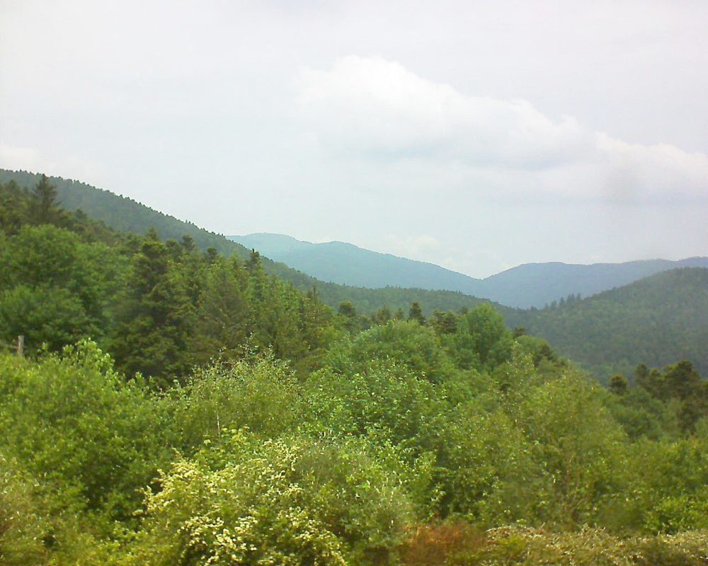Le petit ballon vu depuis le Domaine Langmatt à Murbach le 28.05.2018 à 13:00 Le petit ballon (Alsace, Vosges) le 28.05.2018 à 13:00