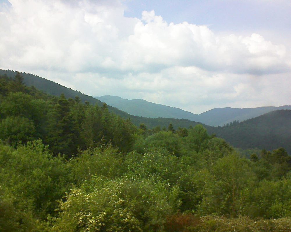 Le petit ballon vu depuis le Domaine Langmatt à Murbach le 28.05.2018 à 16:15 Le petit ballon (Alsace, Vosges) le 28.05.2018 à 16:15